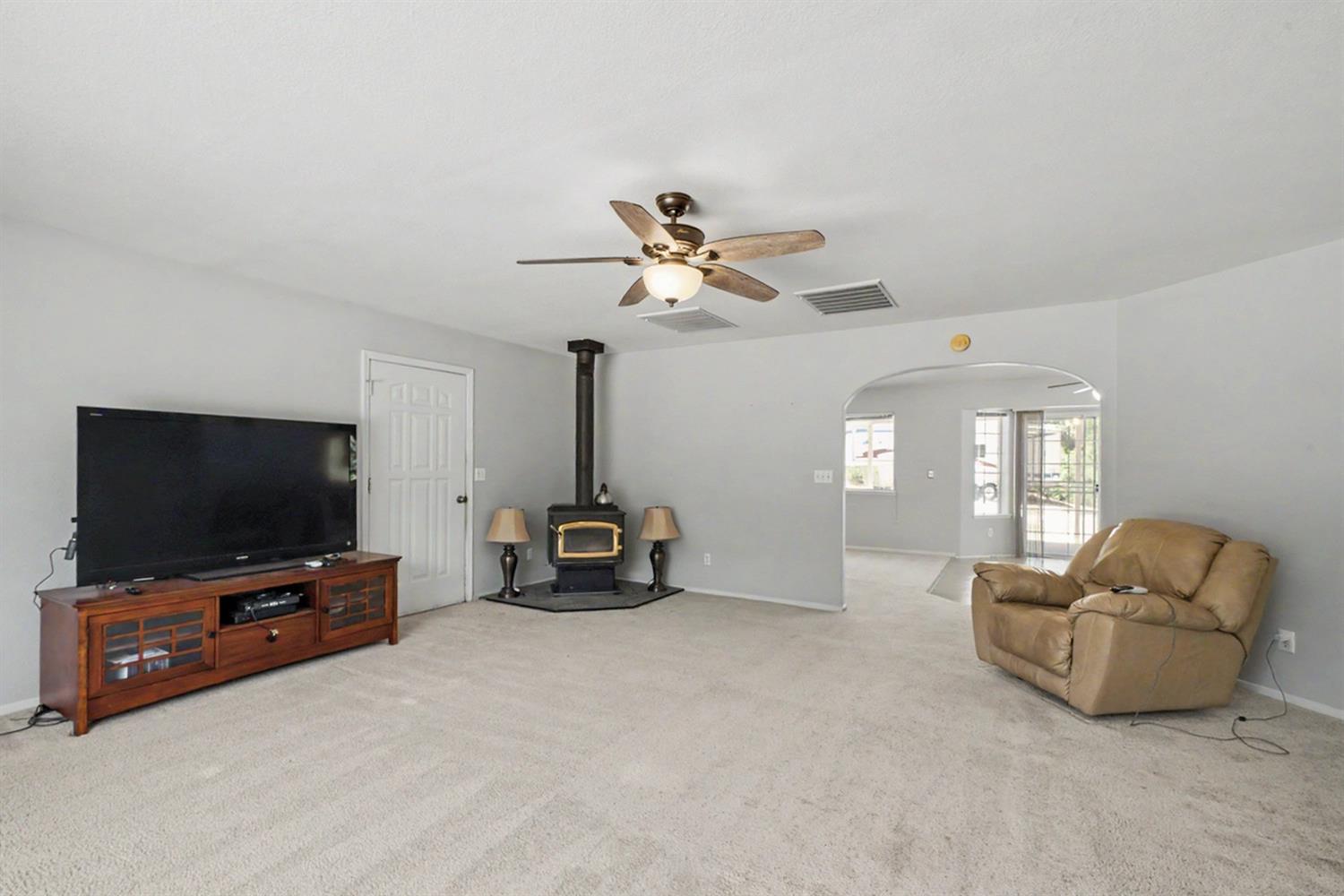 5627 Buckskin Rd, Mariposa, CA 95338
