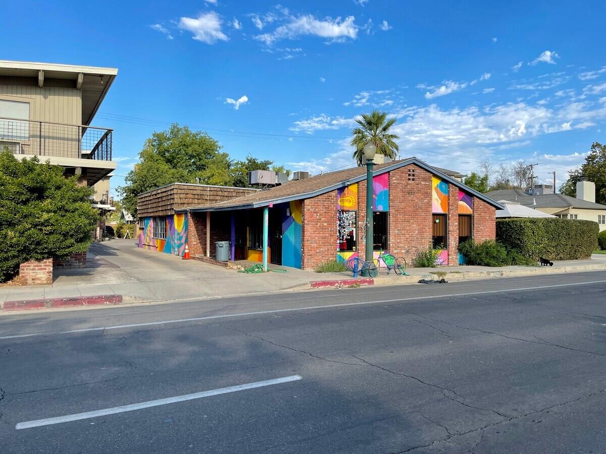 927 N Fulton St, Fresno, CA 93728