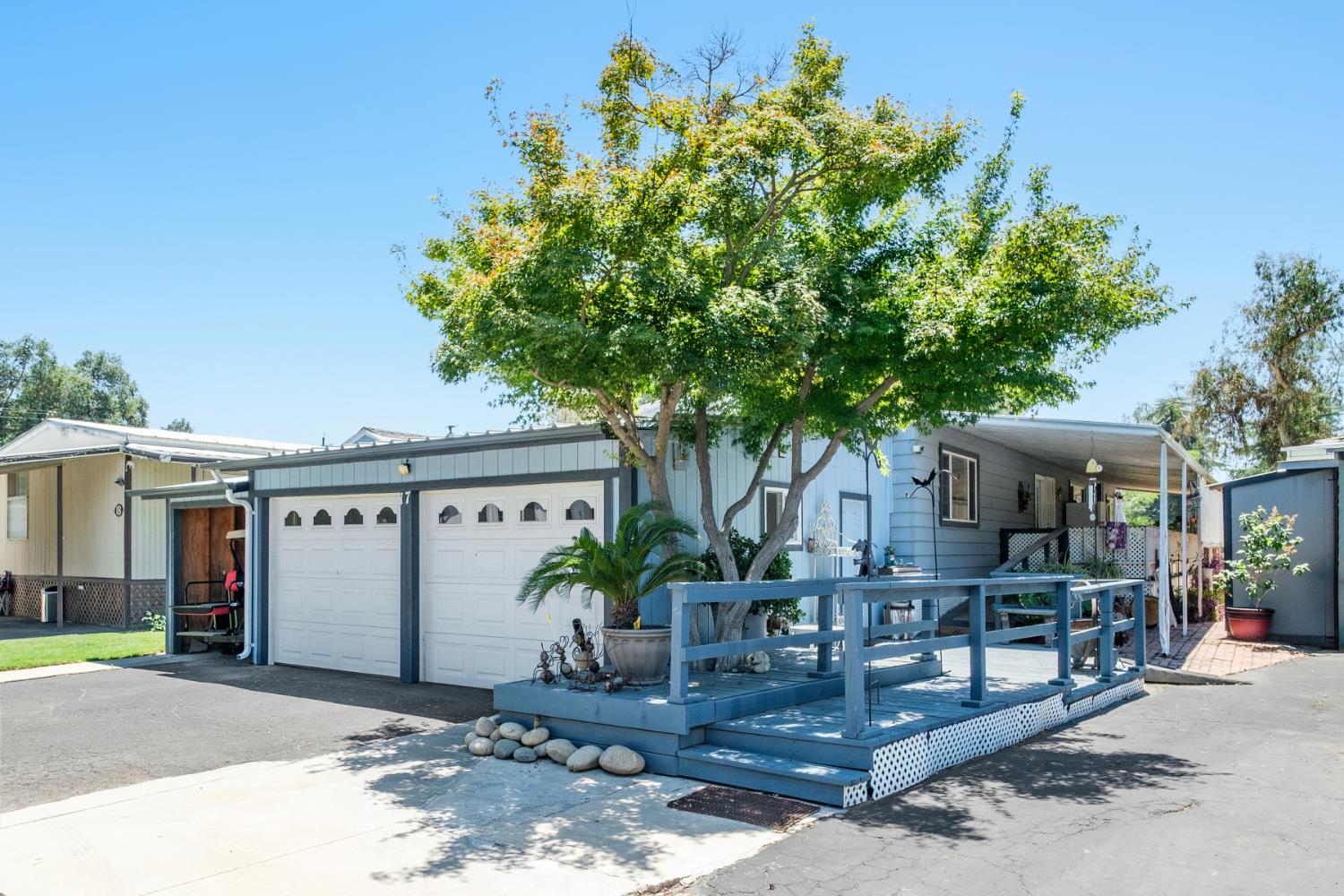 339 N Frankwood Ave #17, Sanger, CA 93657