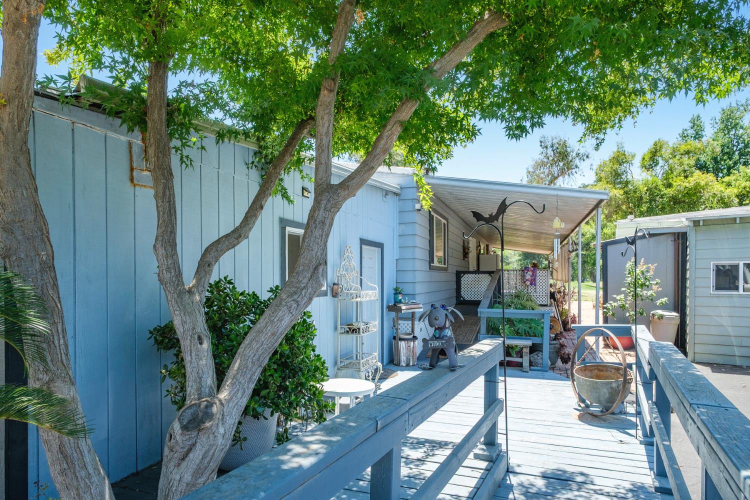 339 N Frankwood Ave #17, Sanger, CA 93657
