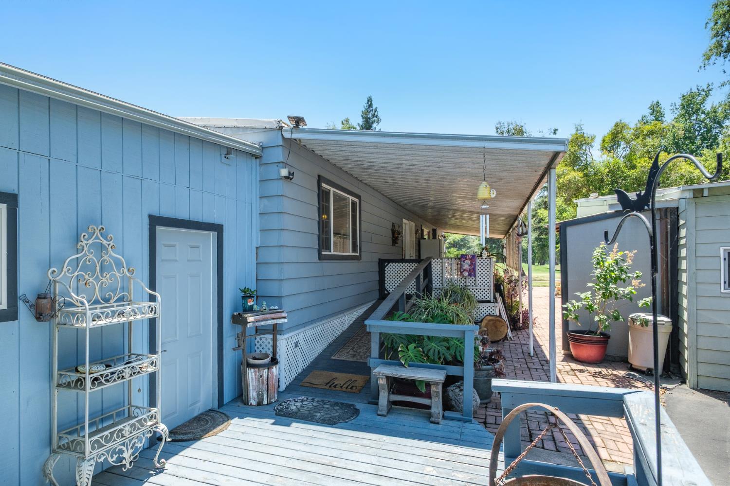 339 N Frankwood Ave #17, Sanger, CA 93657