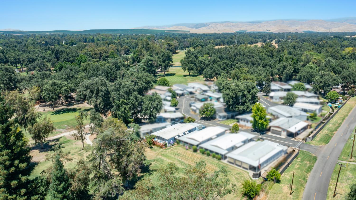 339 N Frankwood Ave #17, Sanger, CA 93657