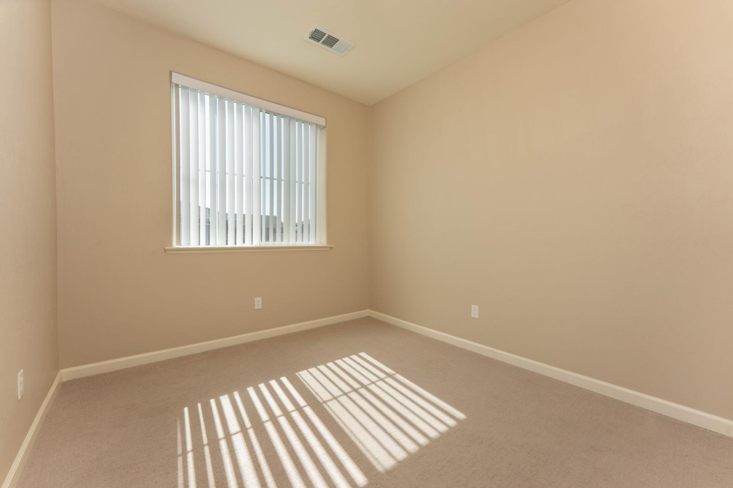 4005 S Fontana, Visalia, CA 93277