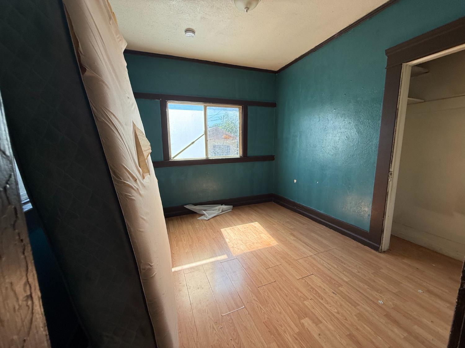 450 N Howard St, Fresno, CA 93701