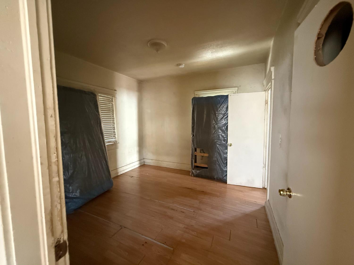 450 N Howard St, Fresno, CA 93701