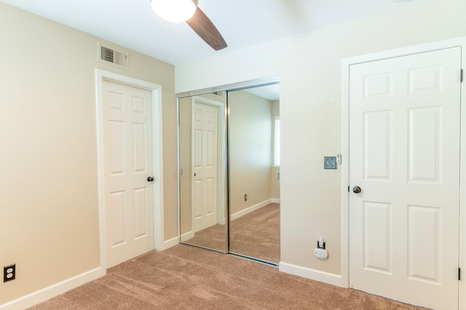 978 E Lexington Ave, Fresno, CA 93720
