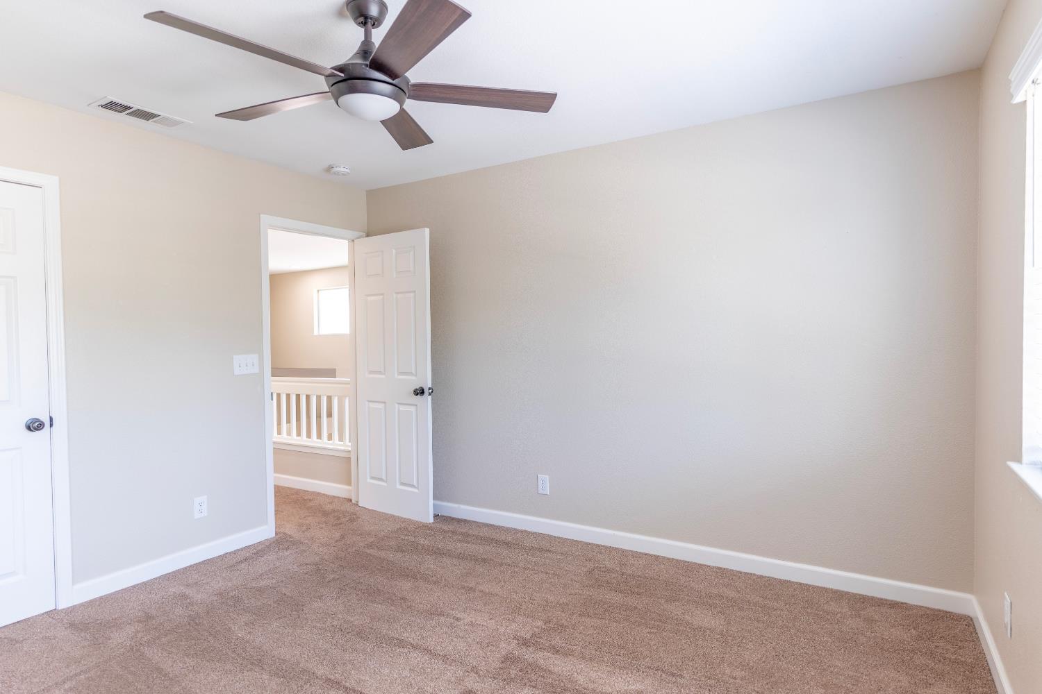 978 E Lexington Ave, Fresno, CA 93720