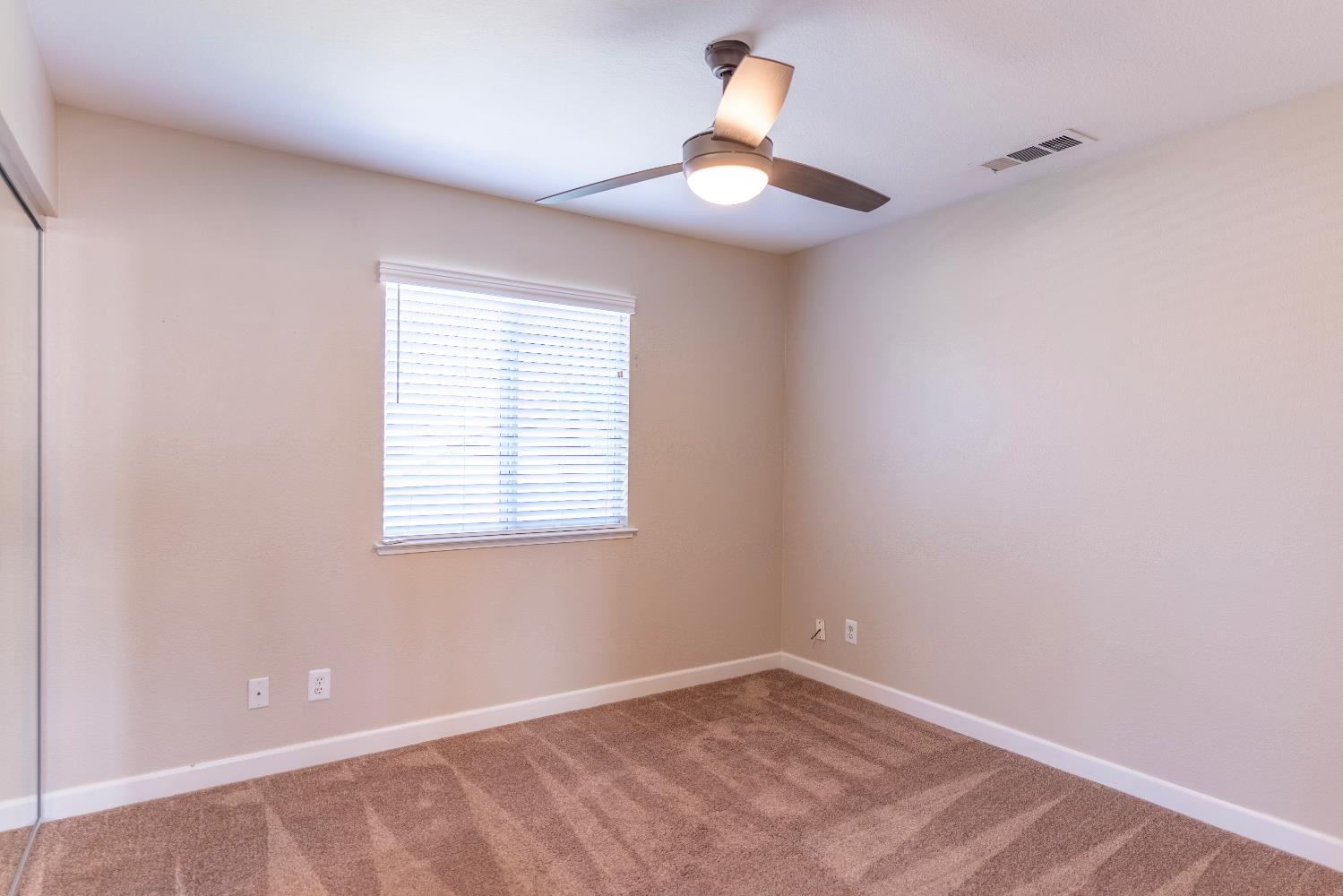 978 E Lexington Ave, Fresno, CA 93720