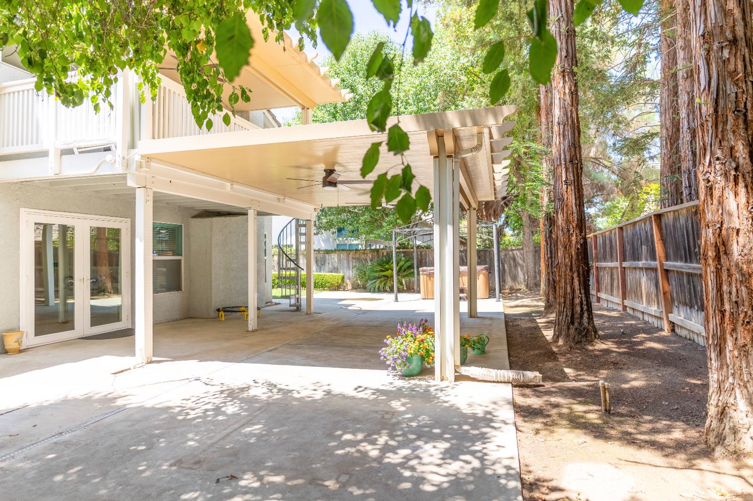 978 E Lexington Ave, Fresno, CA 93720