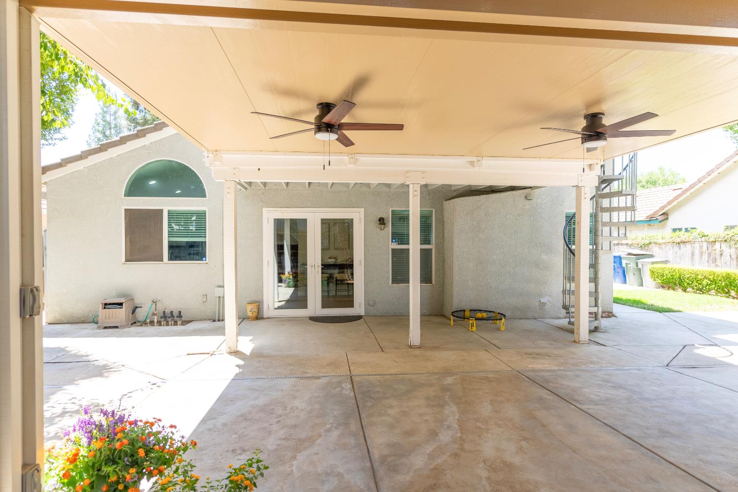 978 E Lexington Ave, Fresno, CA 93720