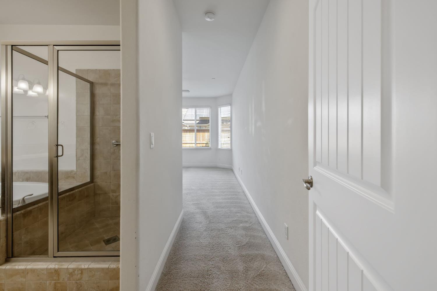 3825 Chessa Ln, Clovis, CA 93619