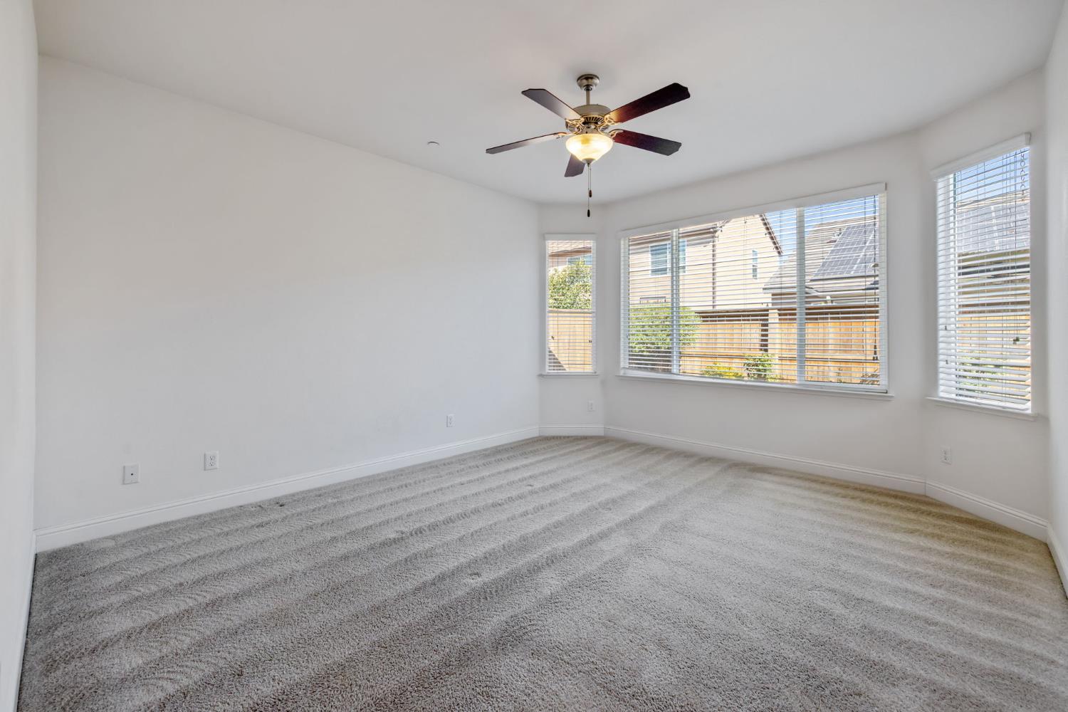 3825 Chessa Ln, Clovis, CA 93619