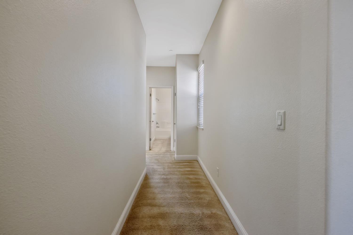 3825 Chessa Ln, Clovis, CA 93619