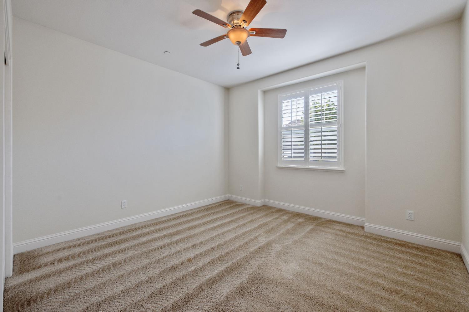 3825 Chessa Ln, Clovis, CA 93619