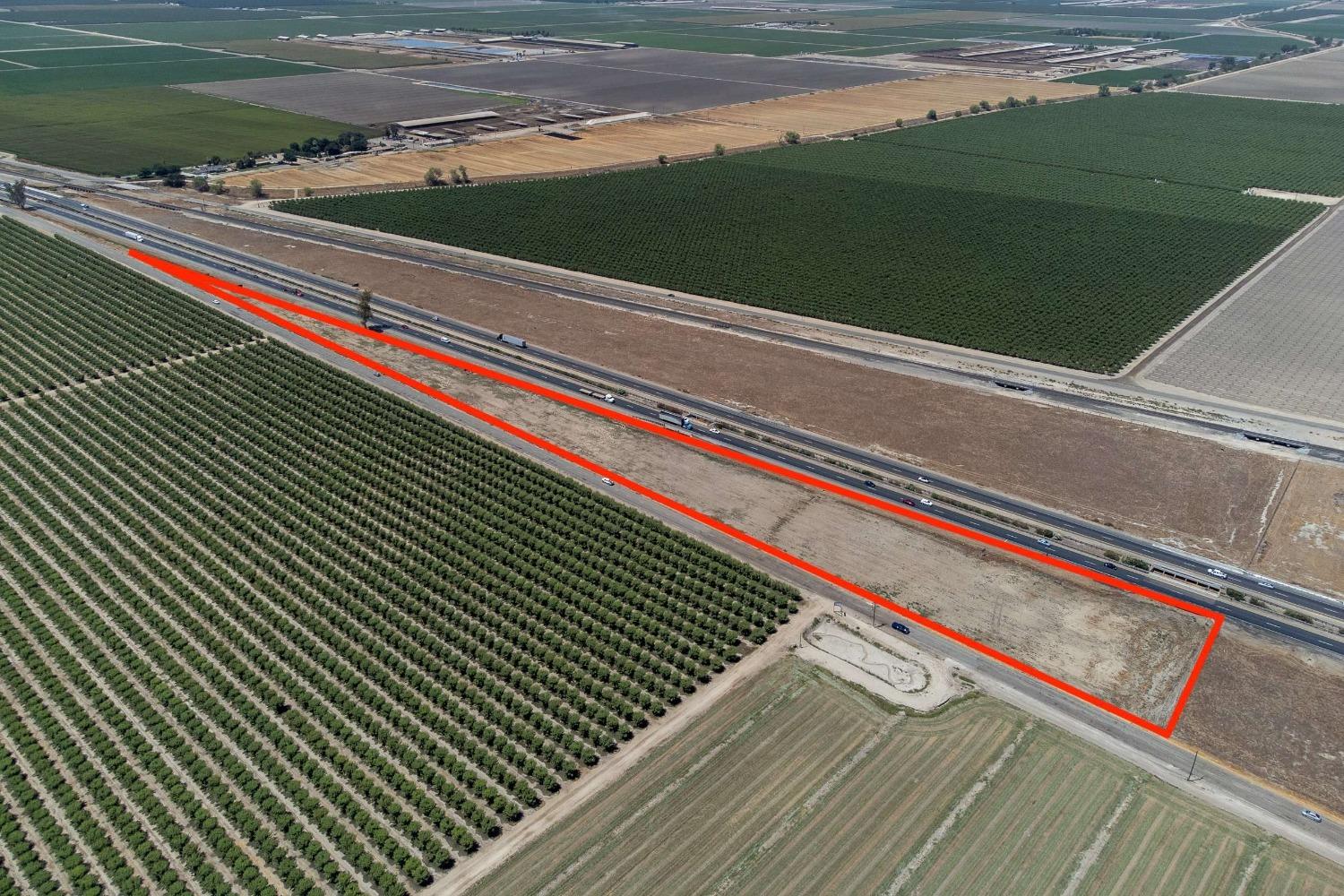0 0 Hwy 99, Tulare, CA 93274
