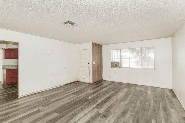 1602 S 5th St, Fresno, CA 93702