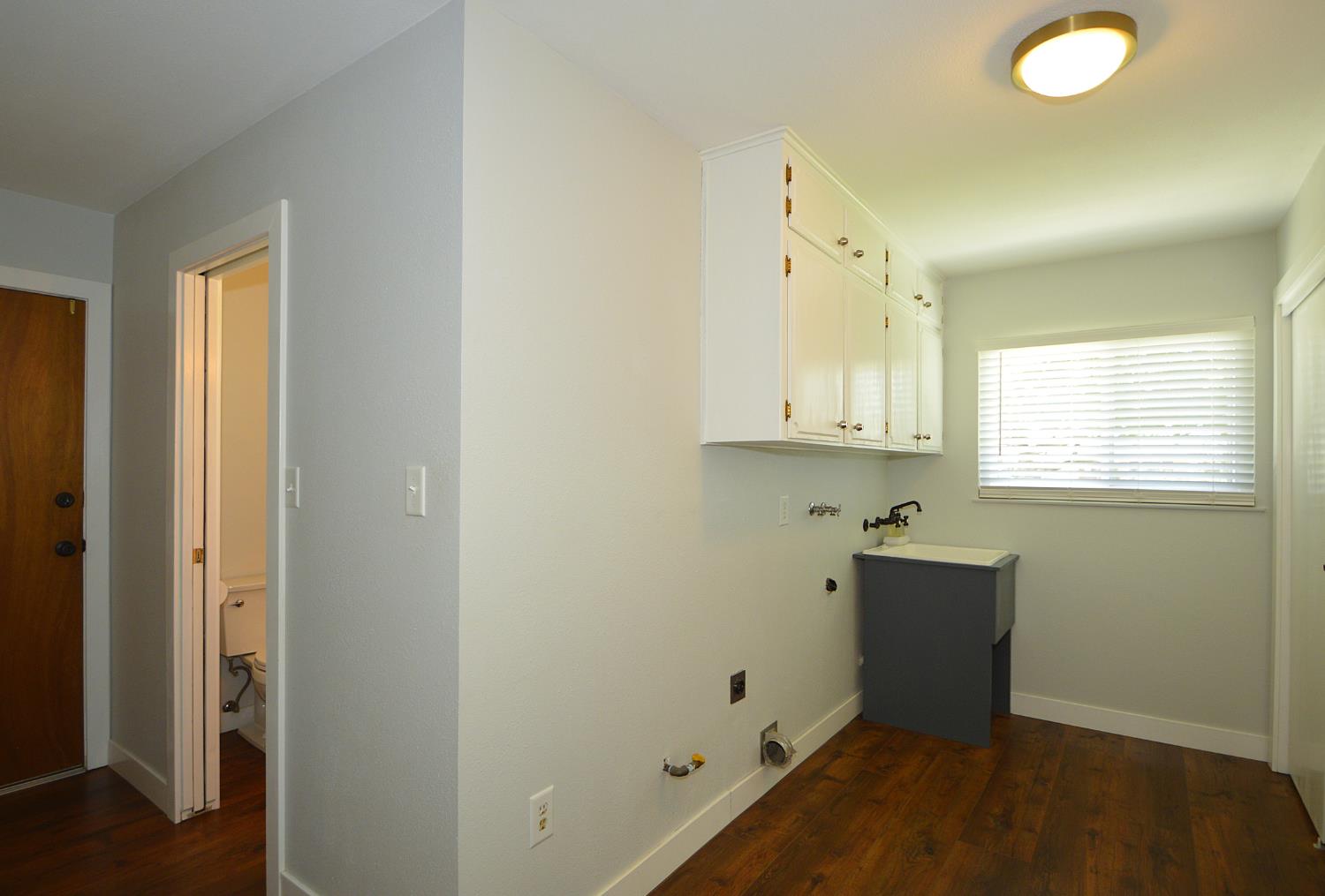 1678 W Tenaya Way, Fresno, CA 93711