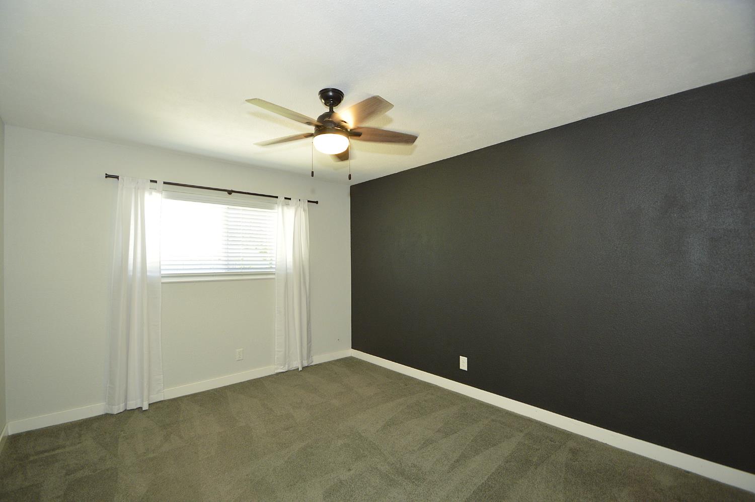 1678 W Tenaya Way, Fresno, CA 93711