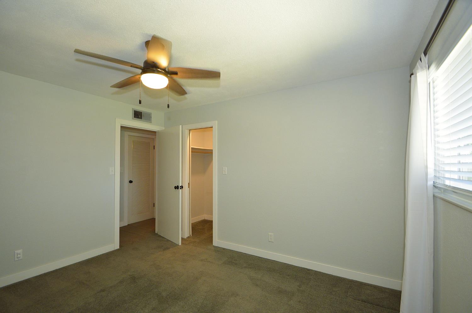 1678 W Tenaya Way, Fresno, CA 93711