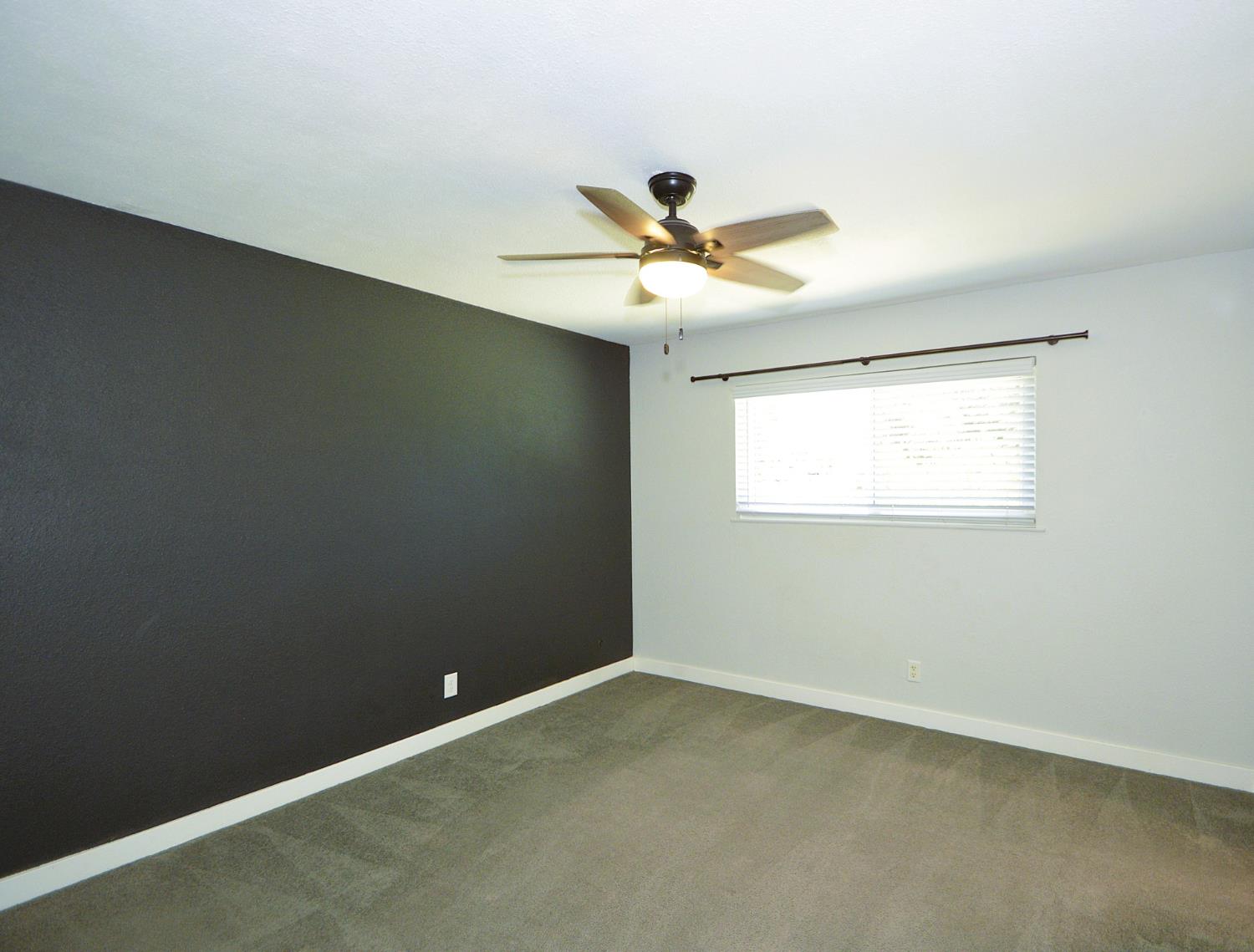 1678 W Tenaya Way, Fresno, CA 93711