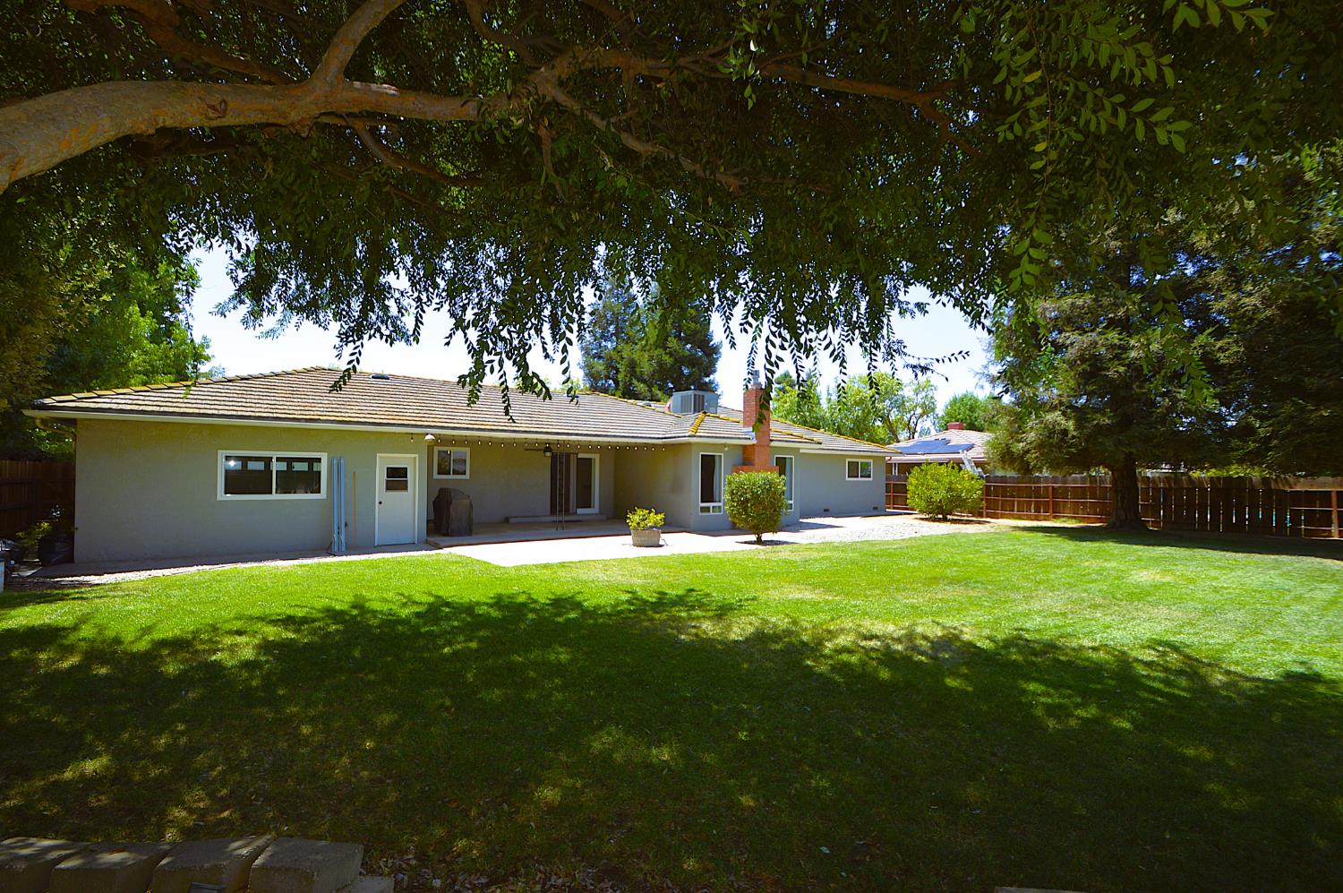 1678 W Tenaya Way, Fresno, CA 93711