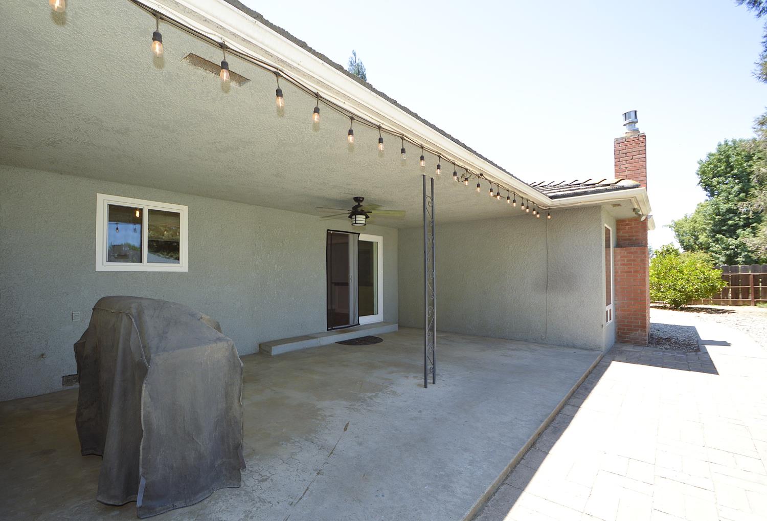 1678 W Tenaya Way, Fresno, CA 93711