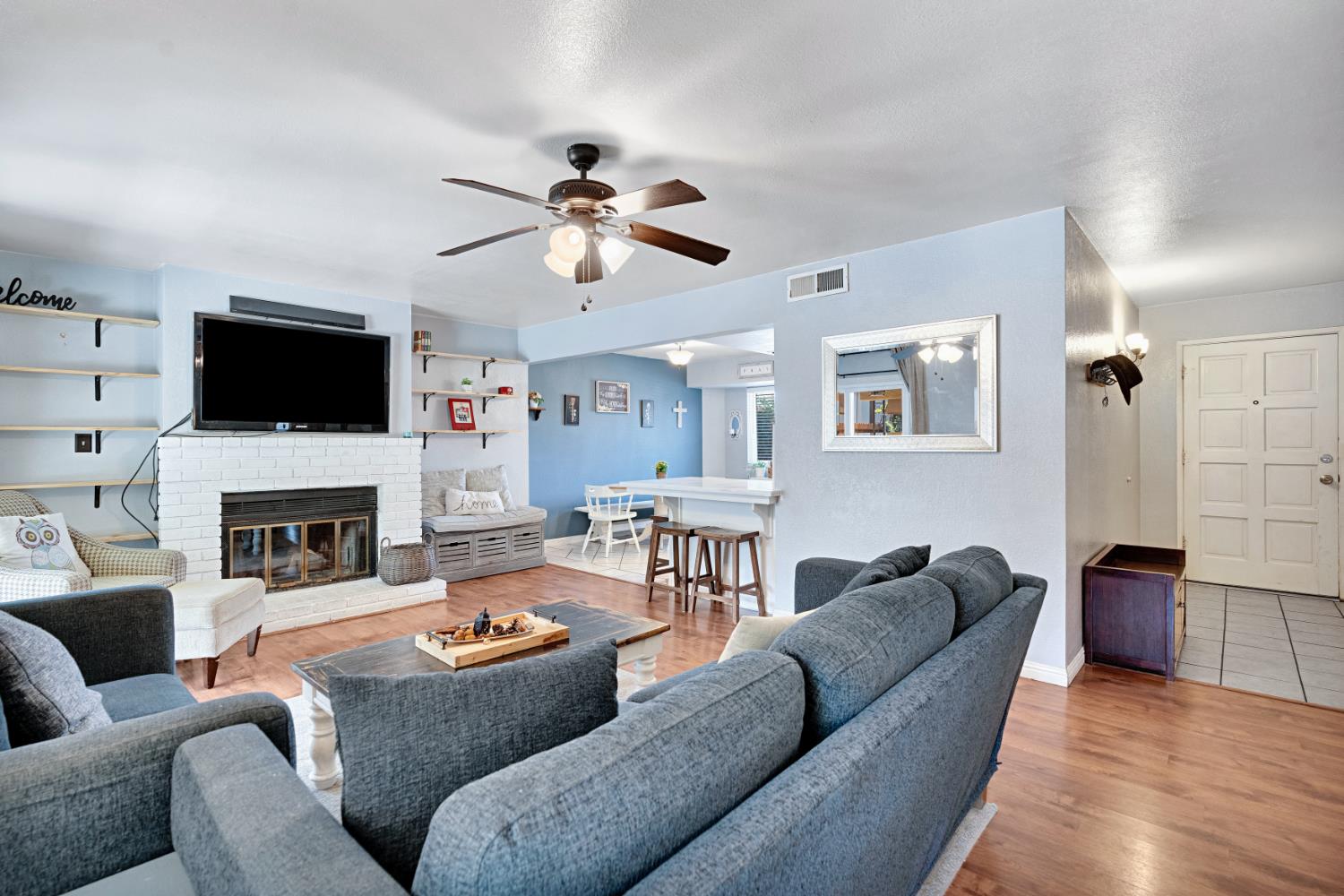 3745 Sunnyside Ave, Clovis, CA 93611