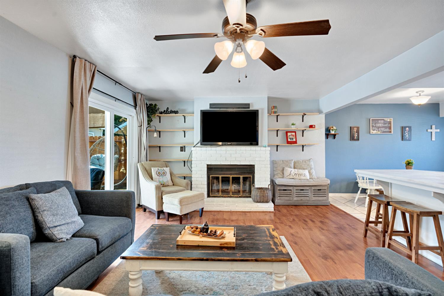 3745 Sunnyside Ave, Clovis, CA 93611