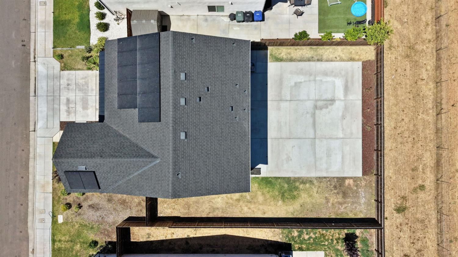 454 S Apricot Ave, Fresno, CA 93727