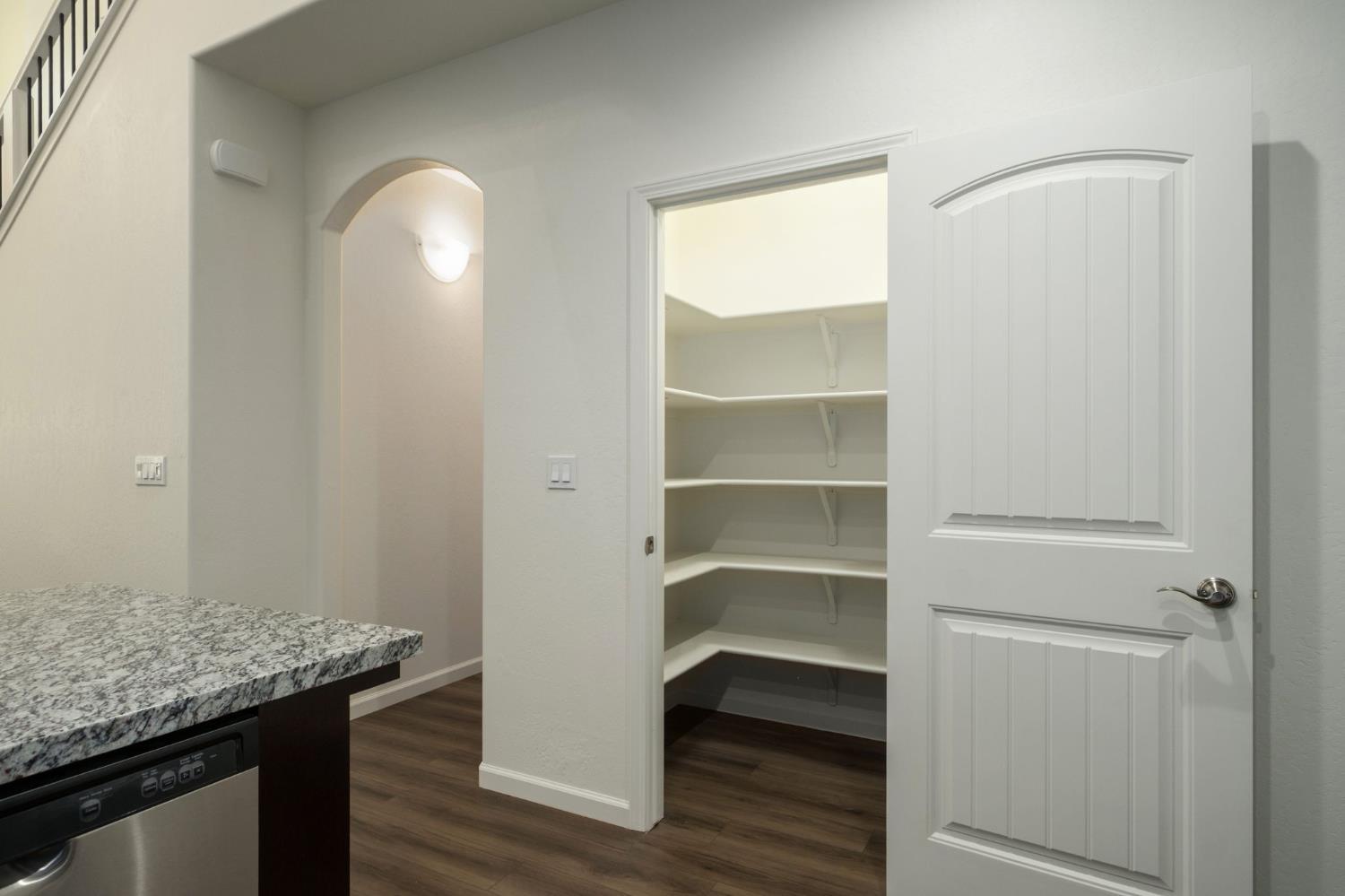 1473 Concord Way, Dinuba, CA 93618