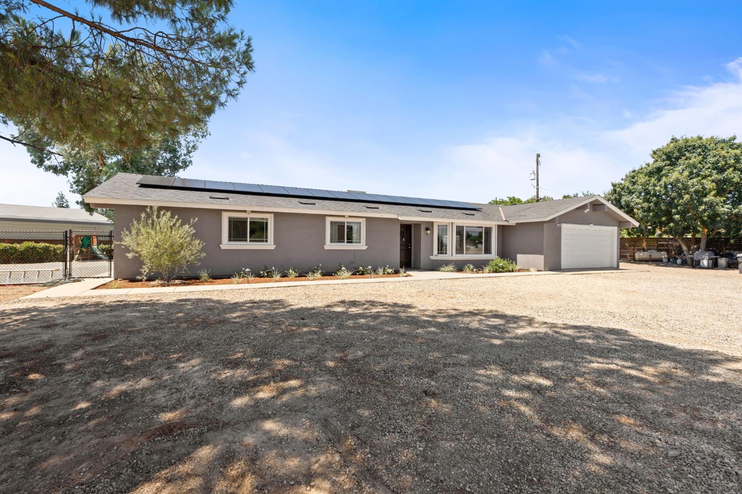 35640 John Albert Dr, Madera, CA 93636