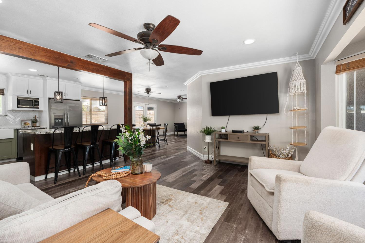 35640 John Albert Dr, Madera, CA 93636
