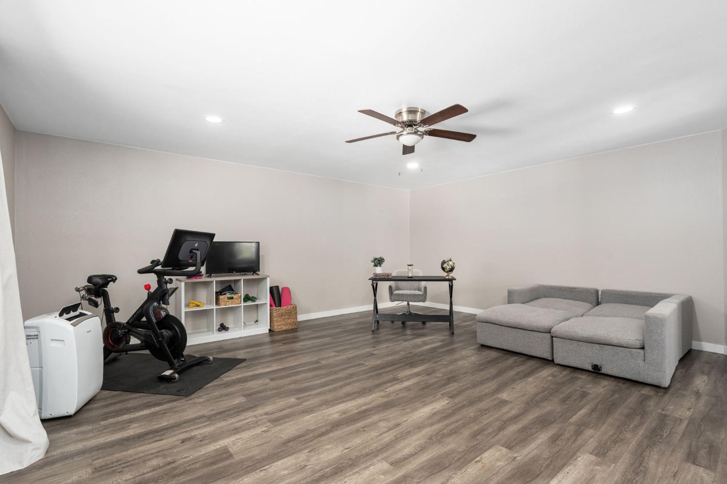 35640 John Albert Dr, Madera, CA 93636