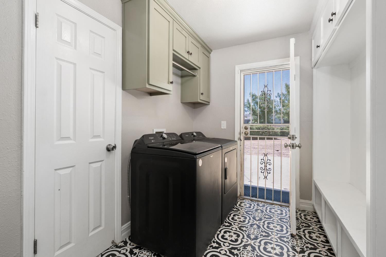 35640 John Albert Dr, Madera, CA 93636