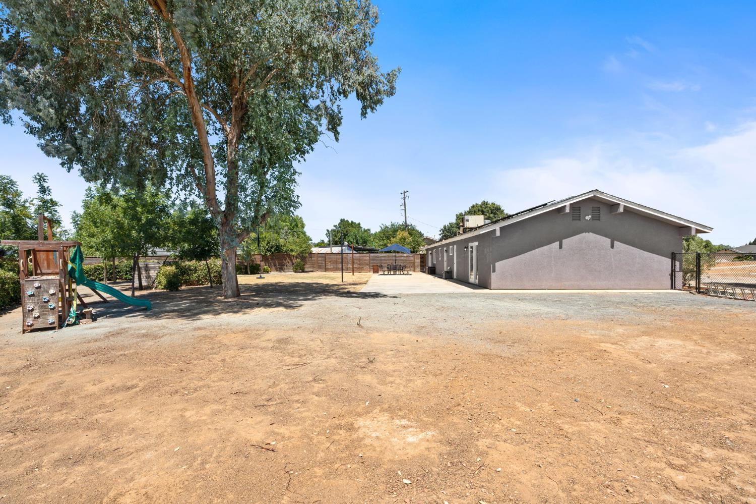 35640 John Albert Dr, Madera, CA 93636