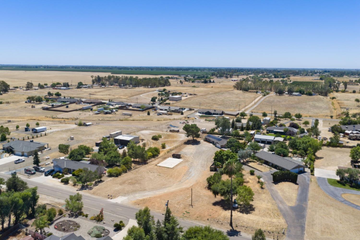 35640 John Albert Dr, Madera, CA 93636