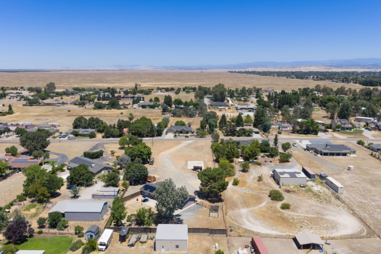 35640 John Albert Dr, Madera, CA 93636