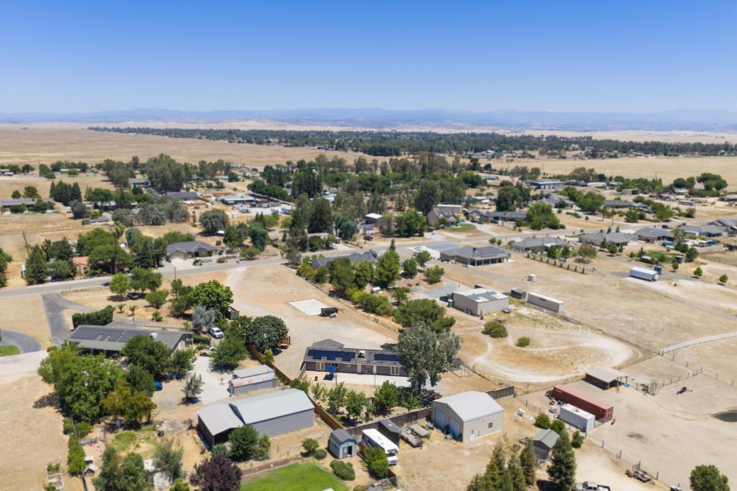 35640 John Albert Dr, Madera, CA 93636