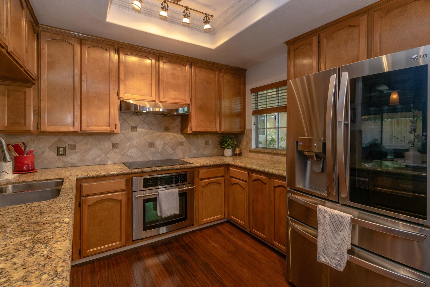 5462 W Sample Ave, Fresno, CA 93722