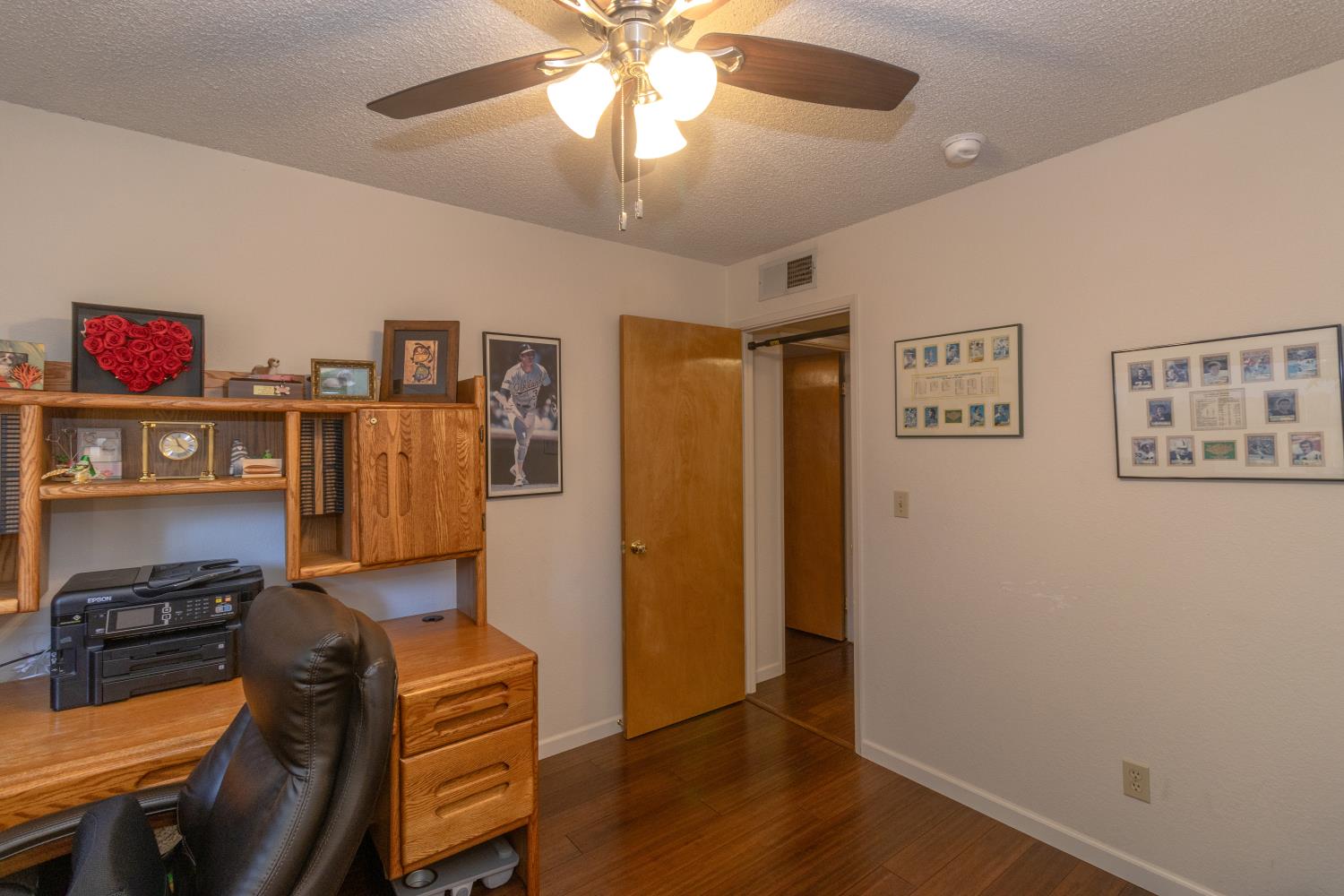 5462 W Sample Ave, Fresno, CA 93722