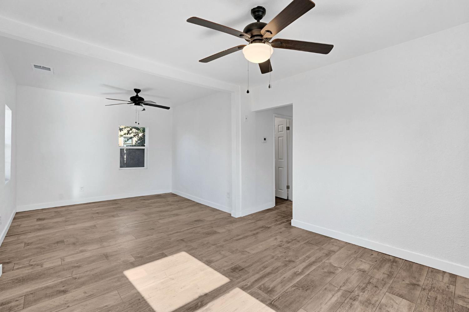 370 W Spruce Ave, Pinedale, CA 93650