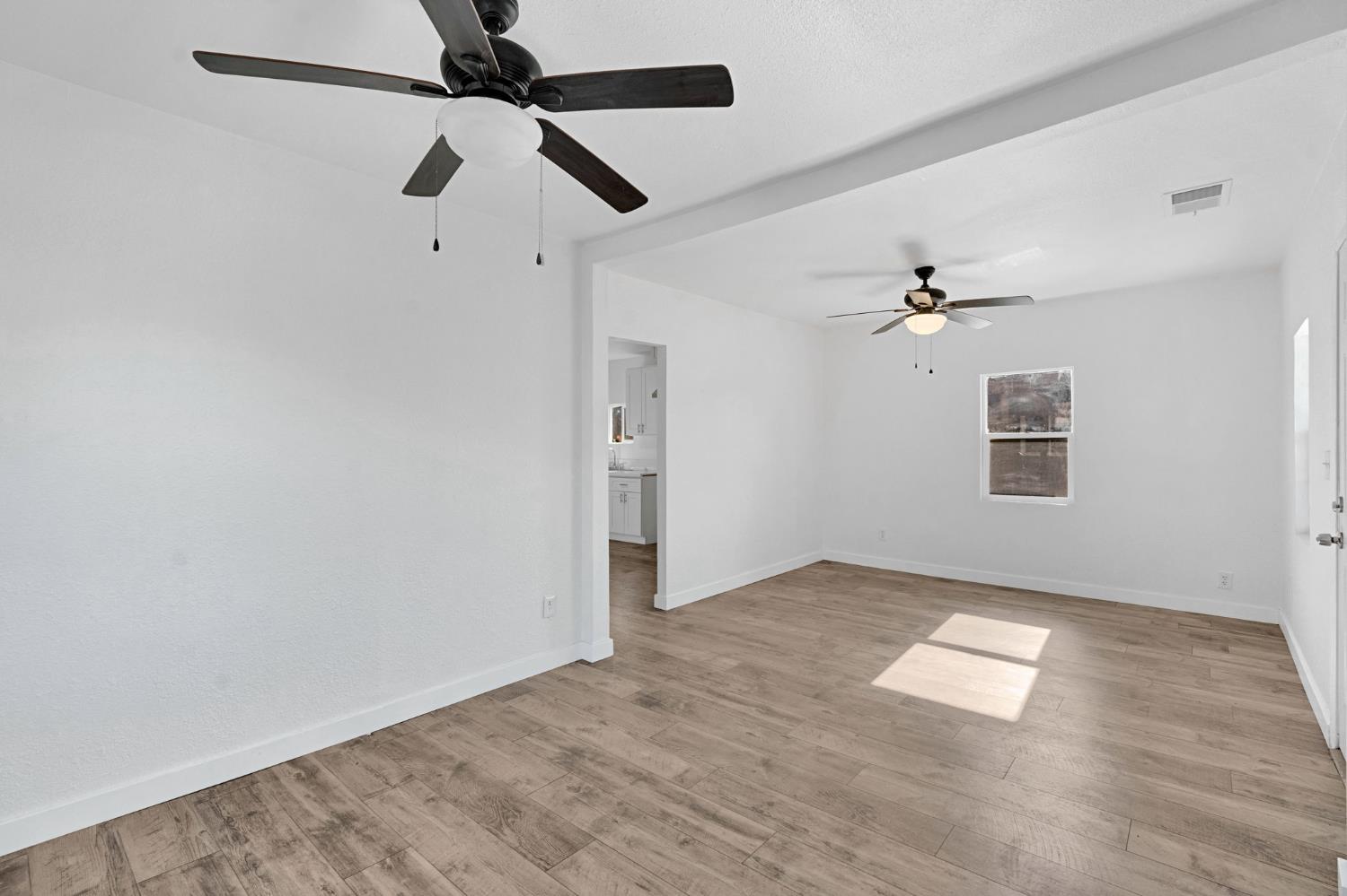 370 W Spruce Ave, Pinedale, CA 93650