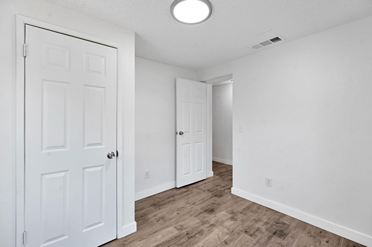 370 W Spruce Ave, Pinedale, CA 93650