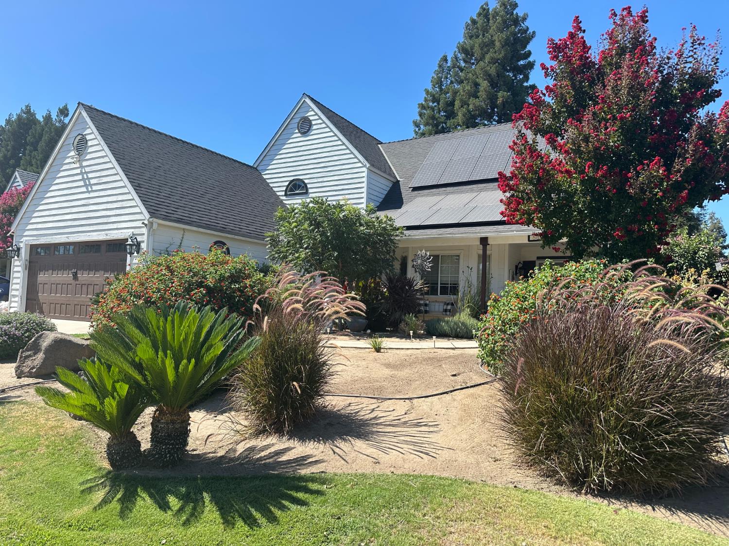581 El Paso Ave, Clovis, CA 93611