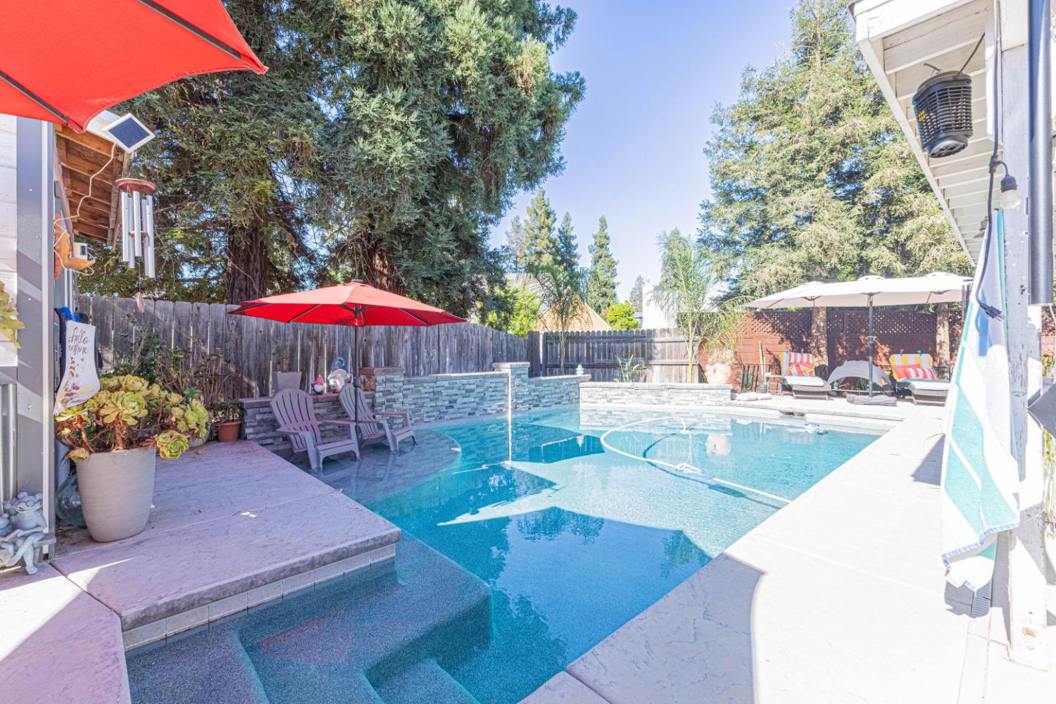 581 W El Paso Ave, Clovis, CA 93611