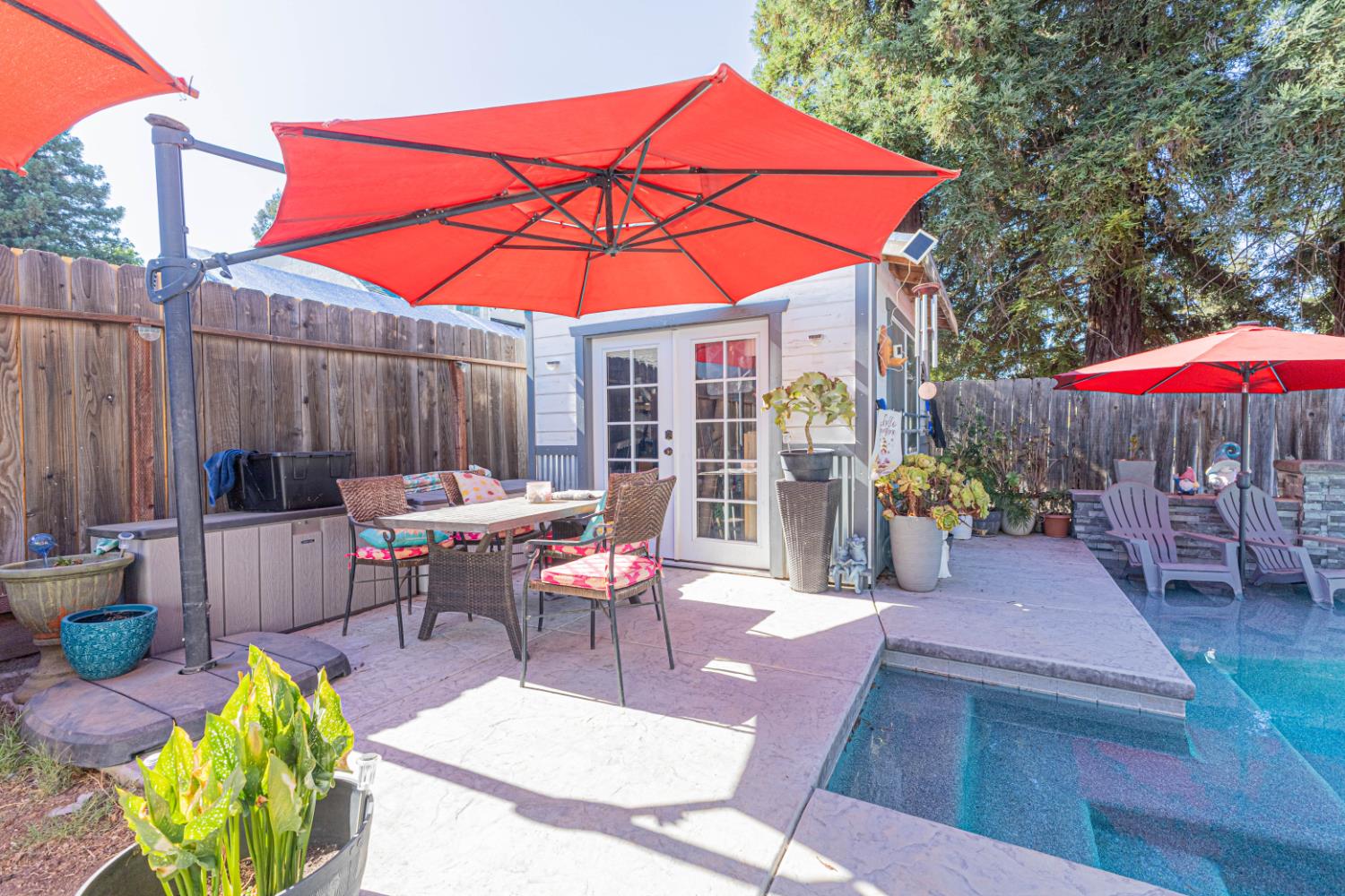 581 W El Paso Ave, Clovis, CA 93611