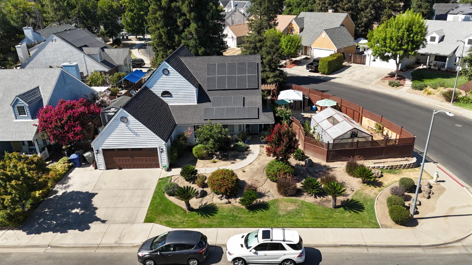581 W El Paso Ave, Clovis, CA 93611