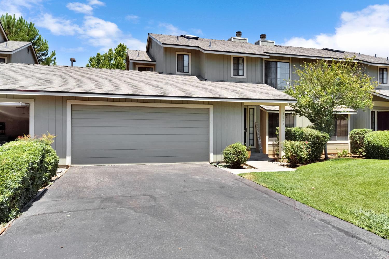 4860 N Woodrow Ave #123, Fresno, CA 93726