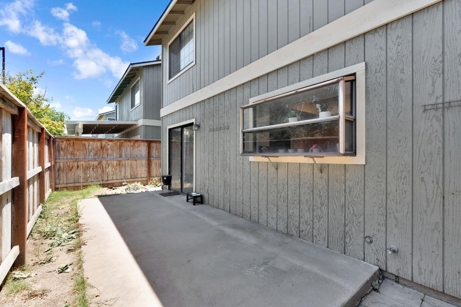 4860 N Woodrow Ave #123, Fresno, CA 93726