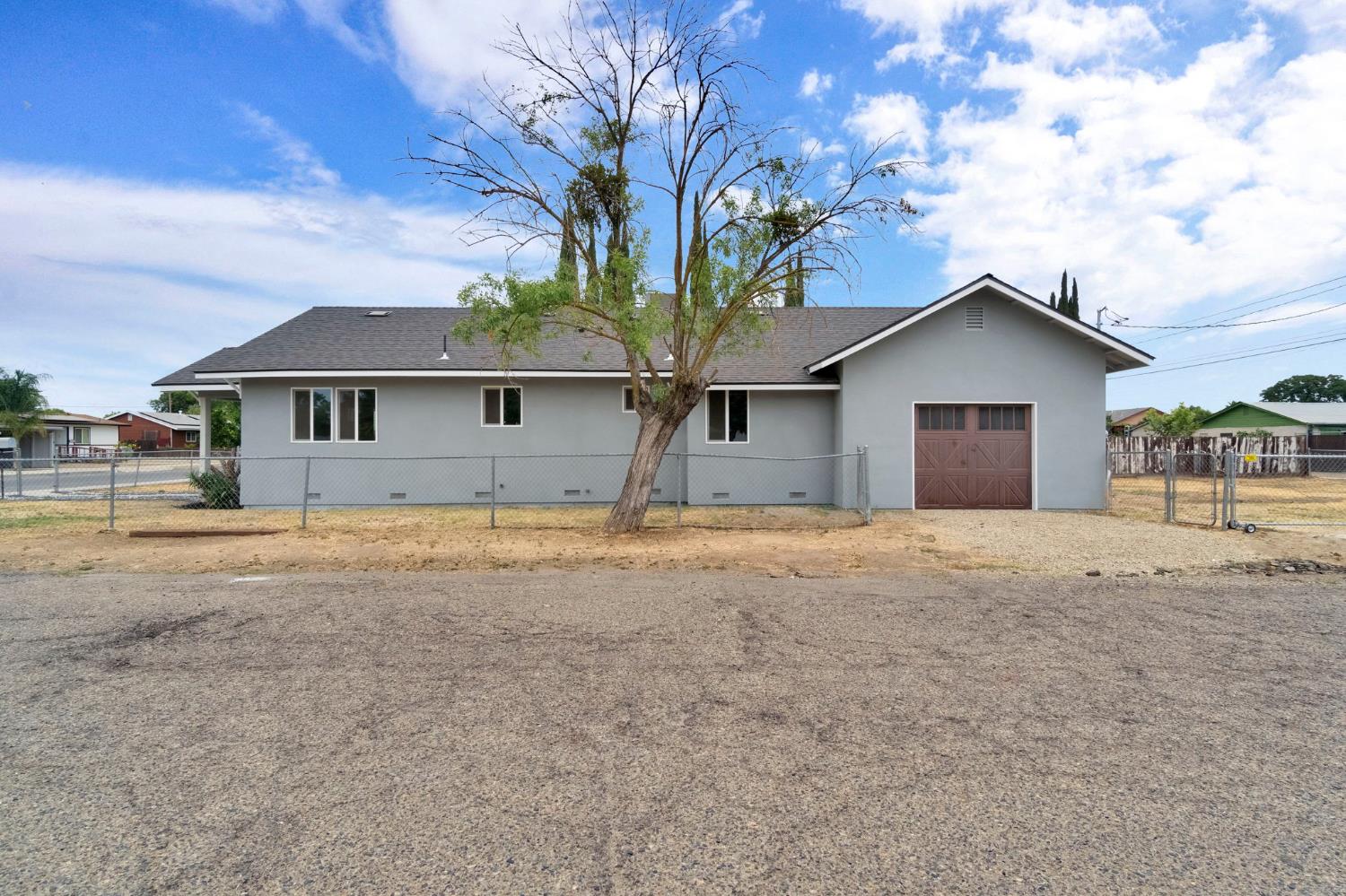 521 Humboldt Ave, Chowchilla, CA 93610